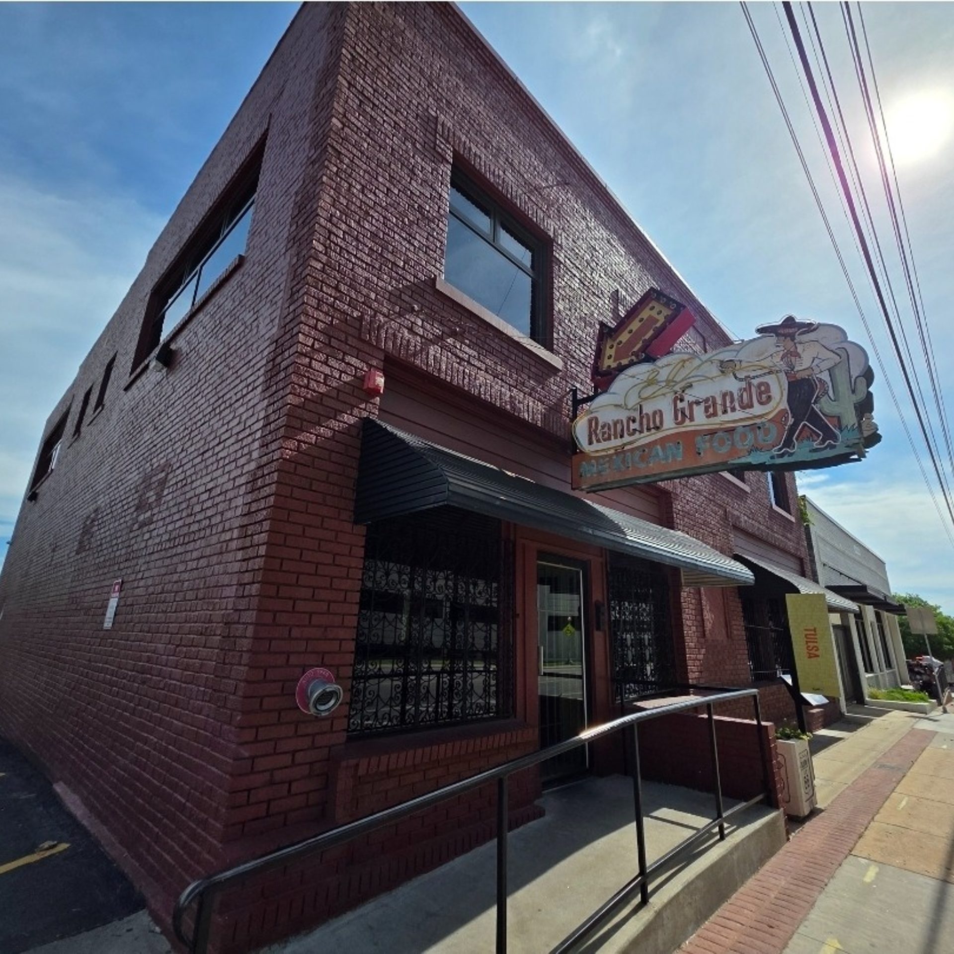 A Route 66 Must-Eat Since 1953